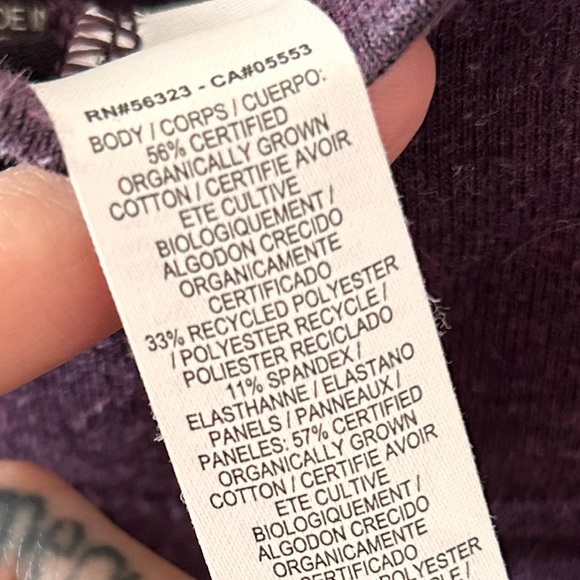 NIKE - Women’s Tights in Medium - Picture 9 of 9